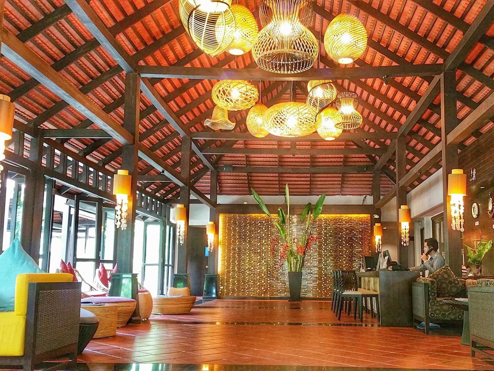 D Varee Mai Khao Beach Bagian luar foto