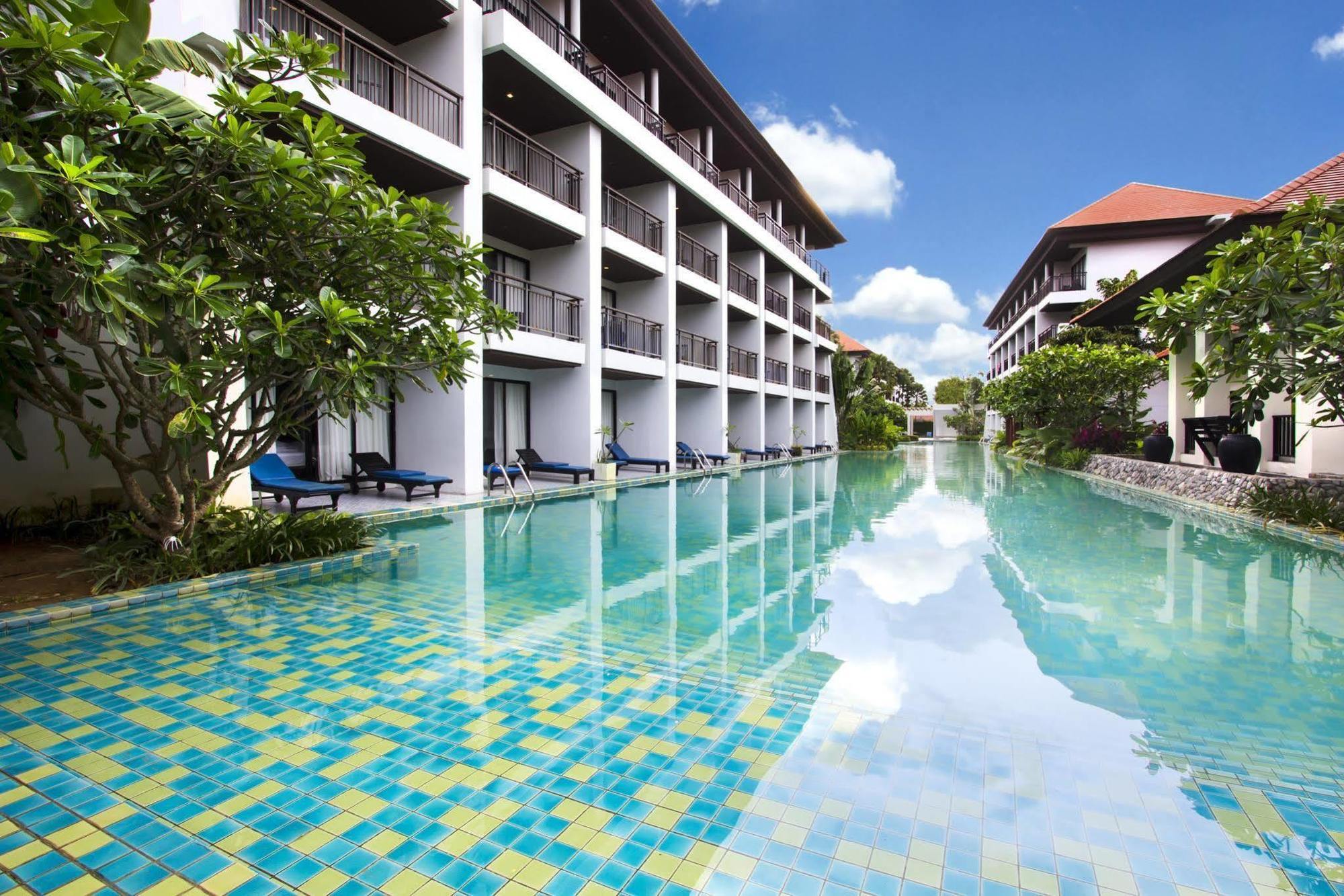 D Varee Mai Khao Beach Bagian luar foto