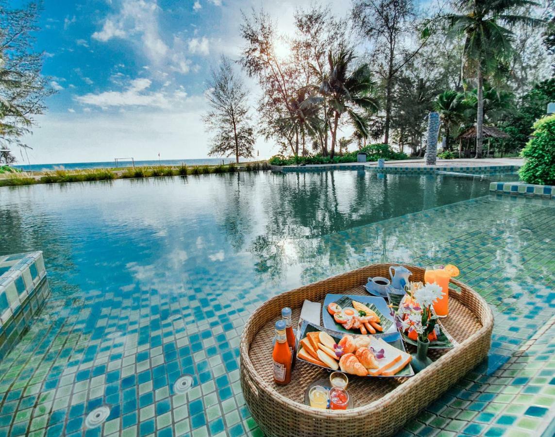 D Varee Mai Khao Beach Bagian luar foto
